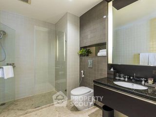 Apartamento en alquiler de 2 habitaciones en Khlong Toei, Bangkok