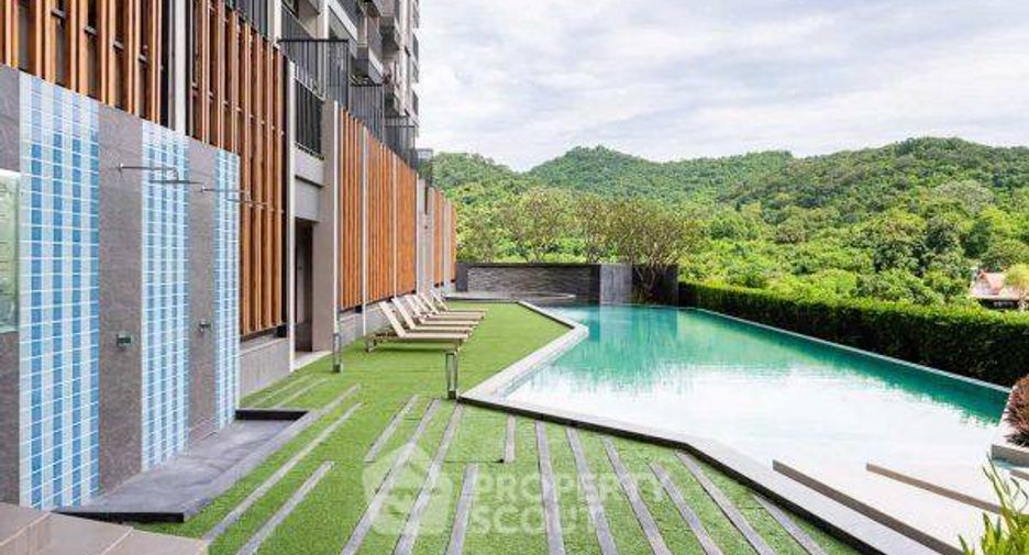 For sale 1 bed condo in Si Racha, Chonburi