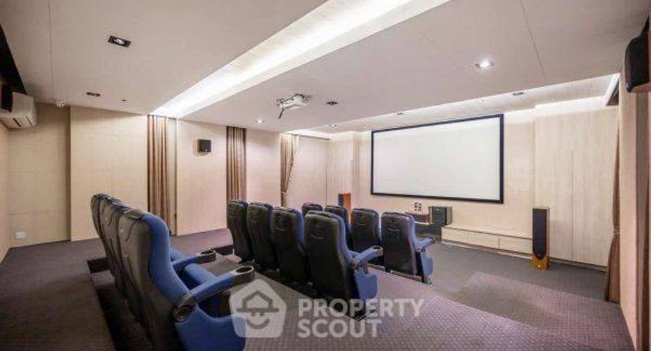 For sale 1 bed condo in Si Racha, Chonburi