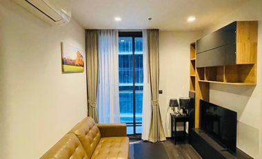 À louer 2 chambres condo à Huai Khwang, Bangkok
