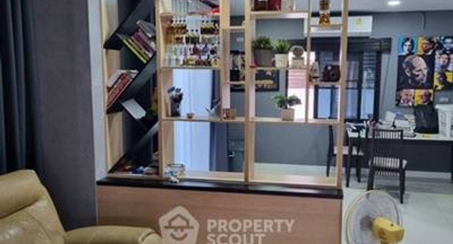 For sale 3 bedrooms house in Si Racha, Chonburi