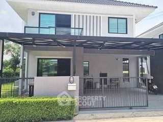 For sale 3 bedrooms house in Si Racha, Chonburi