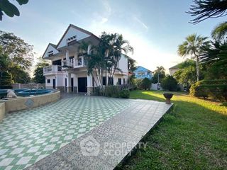 Продажа 4 спальни дом в Банг Ламунг, Чонбури