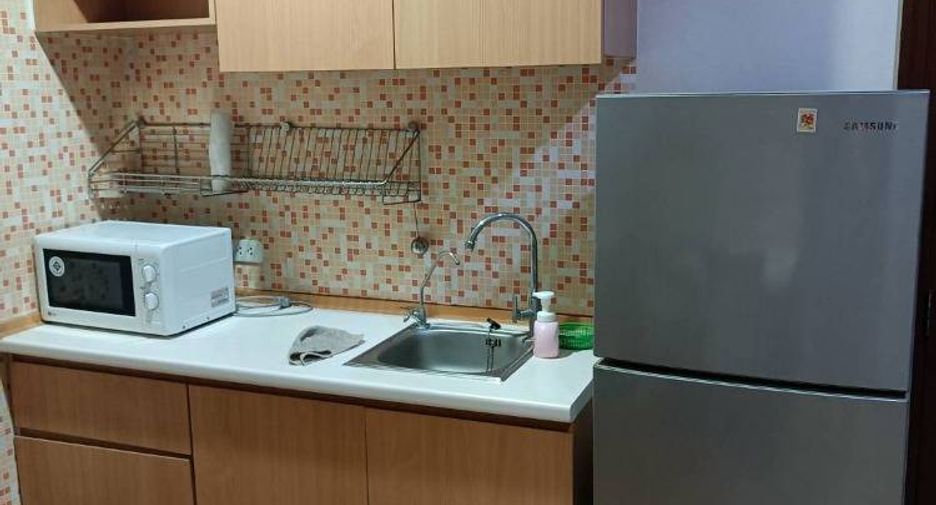 For sale 1 bed condo in Huai Khwang, Bangkok