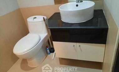 For sale 1 bed condo in Watthana, Bangkok