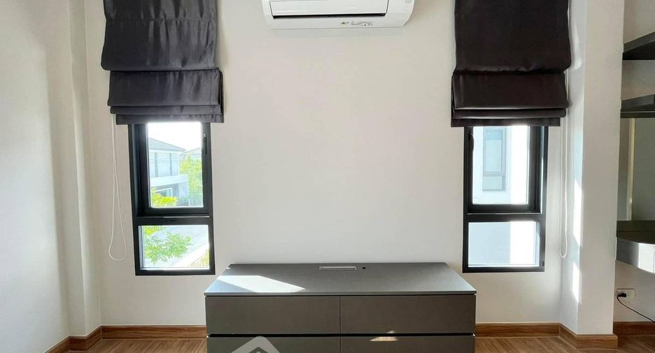 Haus zur Miete mit 4 Zimmer in Don Mueang, Bangkok