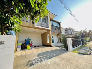 For sale 4 bedrooms house in Bang Khun Thian, Bangkok