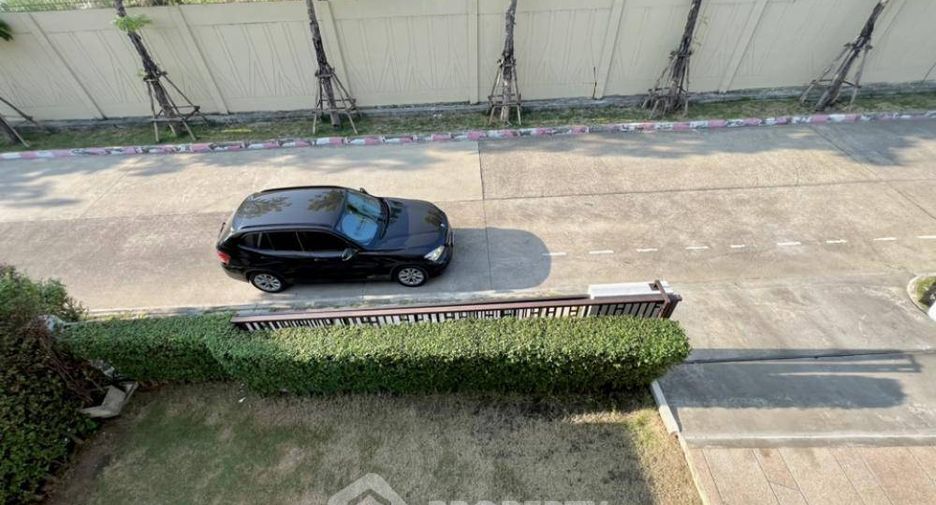 Casa en venta de 4 habitaciones en Bang Khun Thian, Bangkok