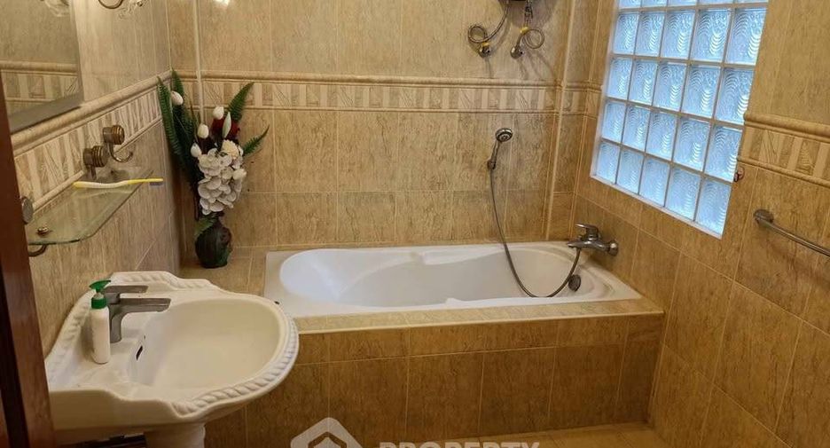 Haus zur Miete mit 3 Zimmer in East Pattaya, Pattaya