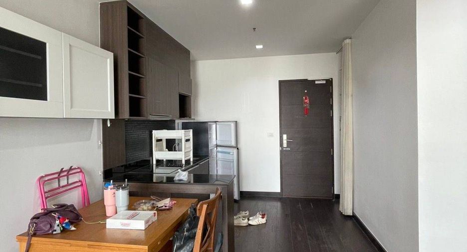 For rent 2 bedrooms condo in Ratchathewi, Bangkok