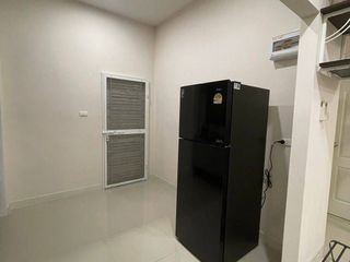 Casa en alquiler de 3 habitaciones en Bang Lamung, Chonburi