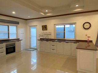 For sale 4 bedrooms house in Bang Lamung, Chonburi