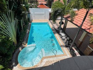 For sale 4 bedrooms house in Bang Lamung, Chonburi