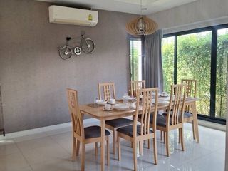 出租 3 卧室 独立屋 在 Si Racha, Chon Buri