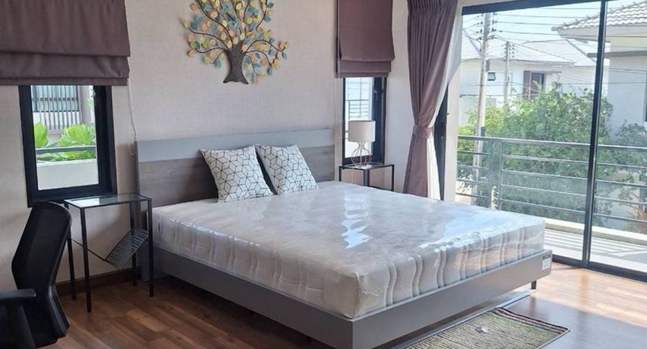 Haus zur Miete mit 3 Zimmer in Si Racha, Chonburi