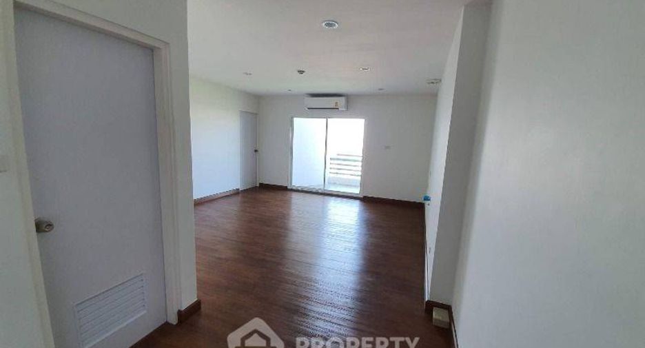 For rent 2 bedrooms condo in Bang Phlat, Bangkok
