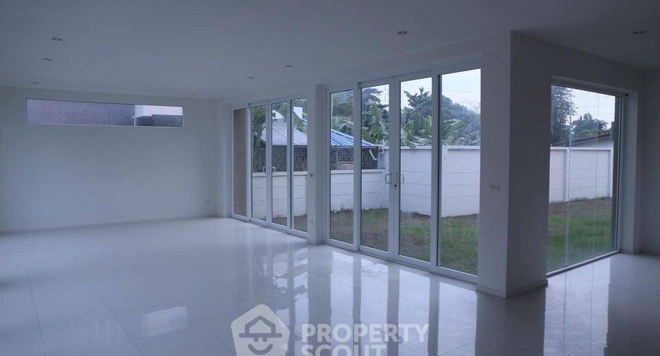 Casa en venta de 4 habitaciones en North Pattaya, Pattaya
