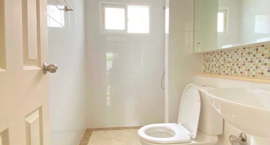 For sale 3 bedrooms house in Sai Mai, Bangkok