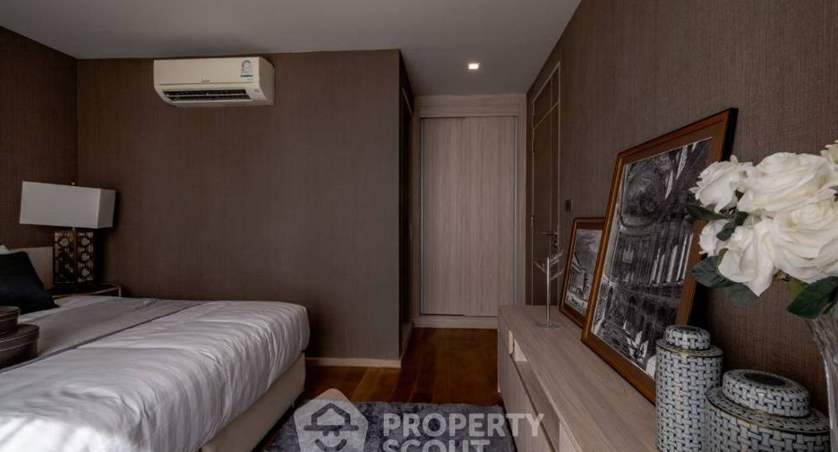For sale 2 bedrooms condo in Phra Khanong, Bangkok