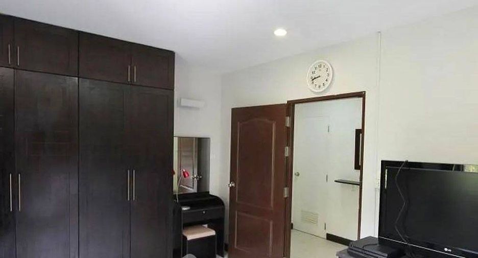 For rent 3 bedrooms condo in Sattahip, Chonburi