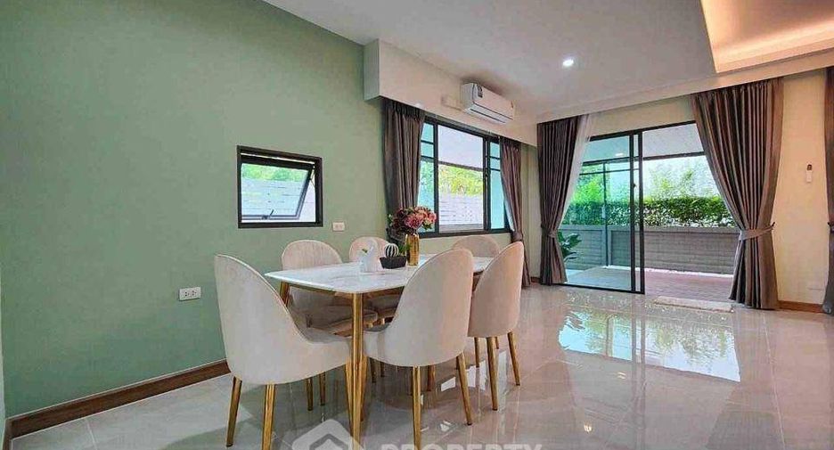 À vendre 4 chambres maison à Khlong Sam Wa, Bangkok