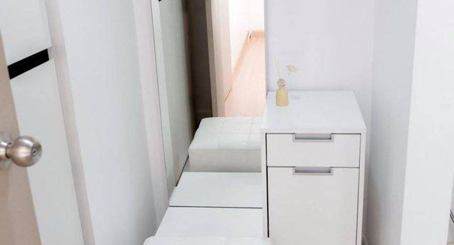 For sale 1 bed condo in Bang Na, Bangkok