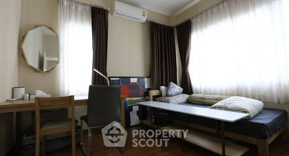 Haus zum Kauf mit 4 Zimmer in Phasi Charoen, Bangkok