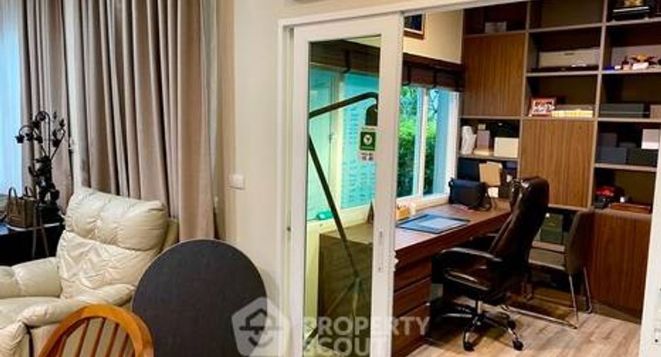 Haus zum Kauf mit 4 Zimmer in Phasi Charoen, Bangkok