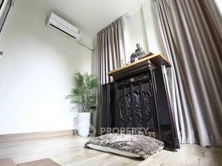 Haus zum Kauf mit 4 Zimmer in Phasi Charoen, Bangkok