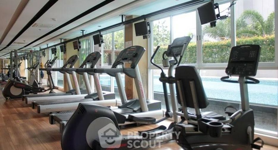 For sale 1 bed condo in Huai Khwang, Bangkok