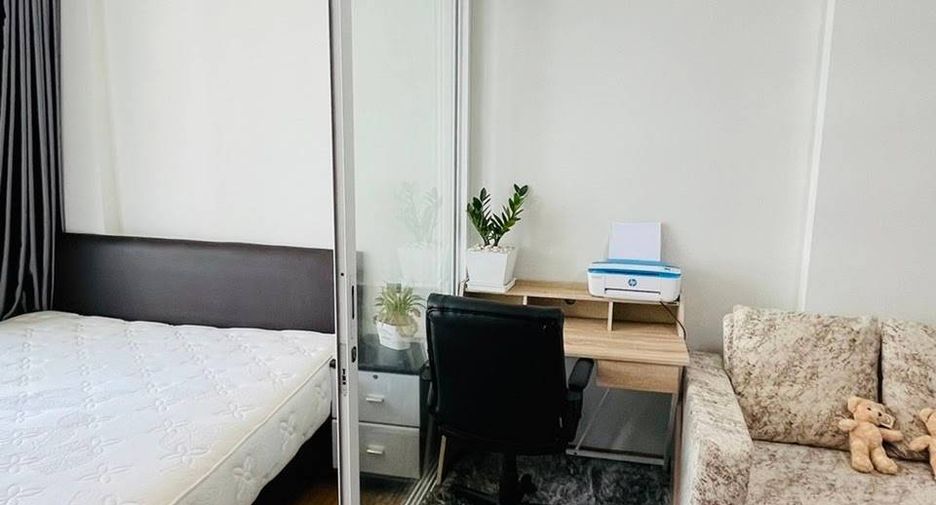 For sale 1 bed condo in Huai Khwang, Bangkok
