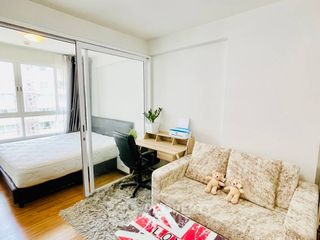 For sale 1 bed condo in Huai Khwang, Bangkok