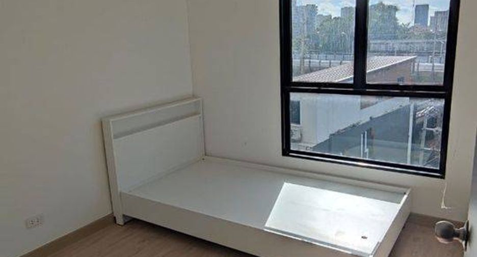 For sale 2 bedrooms condo in Bang Phlat, Bangkok