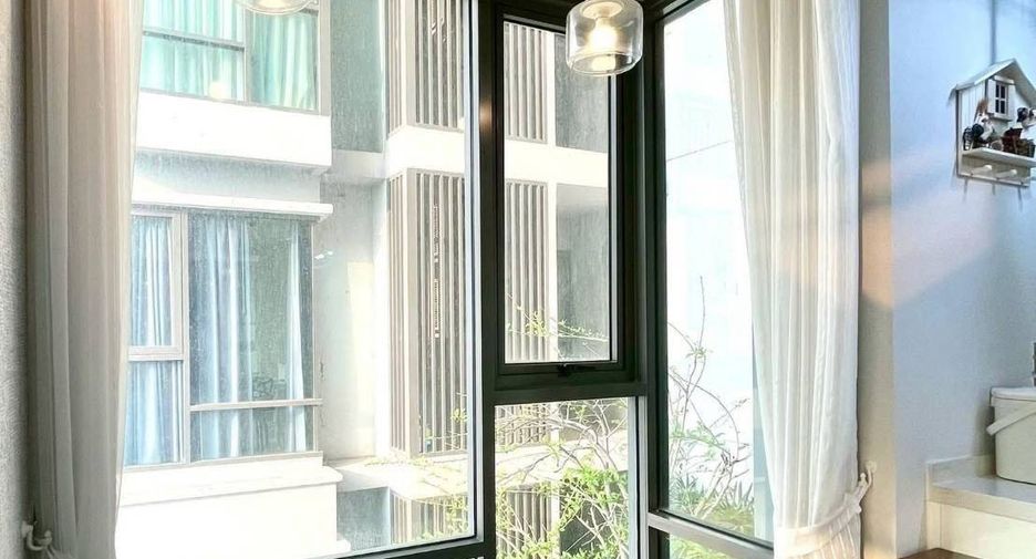 For rent 1 bed condo in Khlong Toei, Bangkok