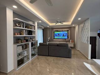 Haus zur Miete mit 3 Zimmer in Bang Lamung, Chonburi