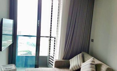 For sale 1 bed condo in Khlong Toei, Bangkok