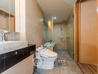 À louer 1 chambre appartement à Watthana, Bangkok