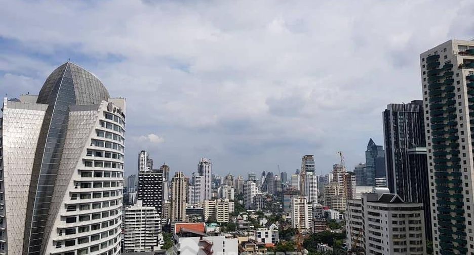For rent 1 bed condo in Khlong Toei, Bangkok