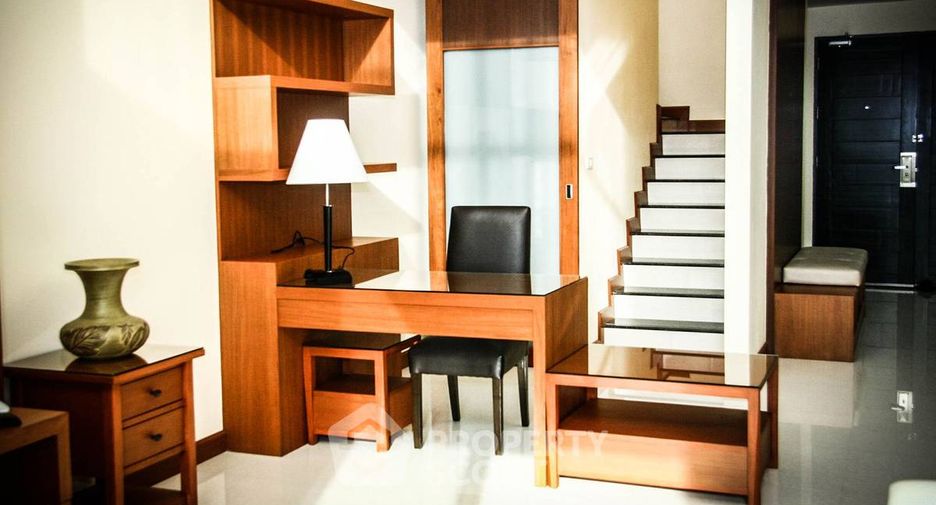 For rent 3 bedrooms apartment in Khlong Toei, Bangkok
