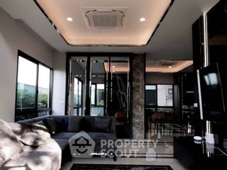 For rent 3 bedrooms house in Saphan Sung, Bangkok