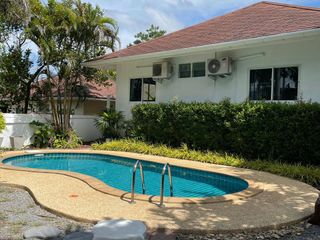 Villa en alquiler de 3 habitaciones en Bang Lamung, Chonburi
