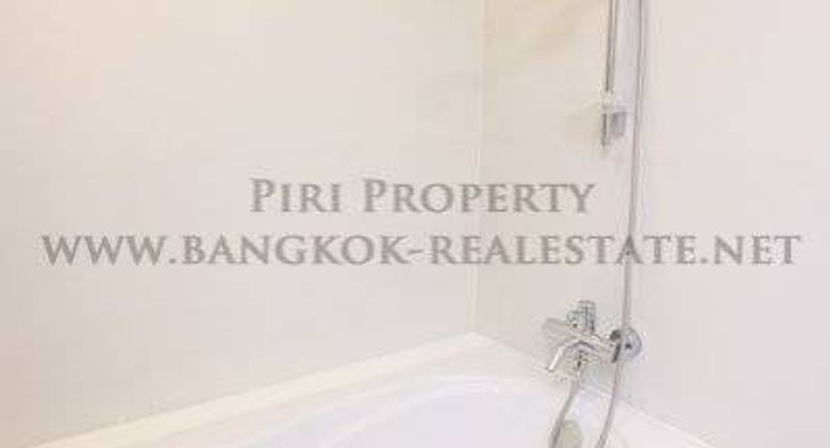 For rent 2 bedrooms condo in Pathum Wan, Bangkok