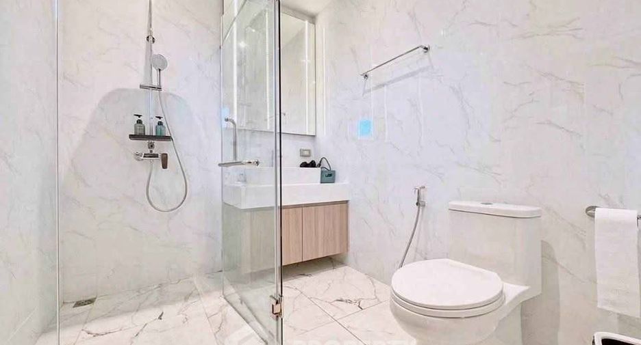 For rent 6 bedrooms house in East Pattaya, Pattaya