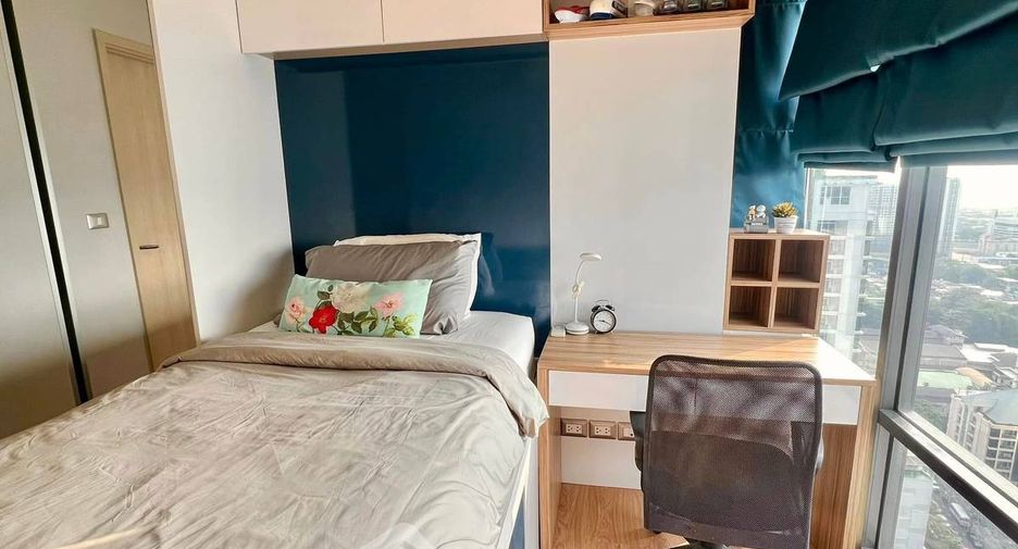 For sale 2 bedrooms condo in Khlong Toei, Bangkok