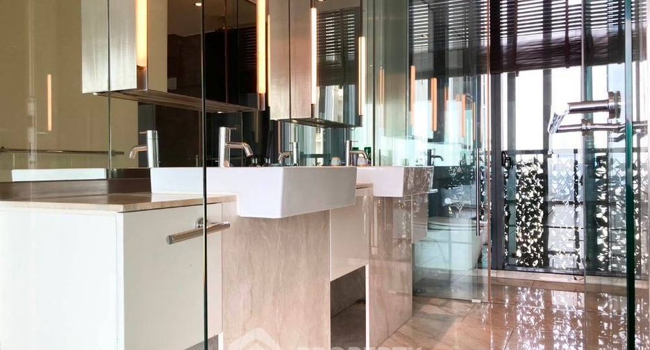 For sale 3 bedrooms condo in Sathon, Bangkok