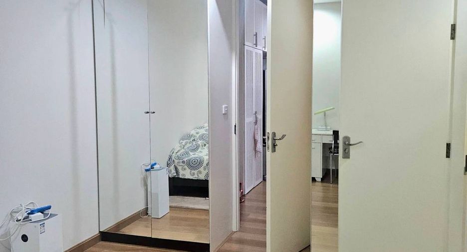 For rent 2 bedrooms condo in Ratchathewi, Bangkok