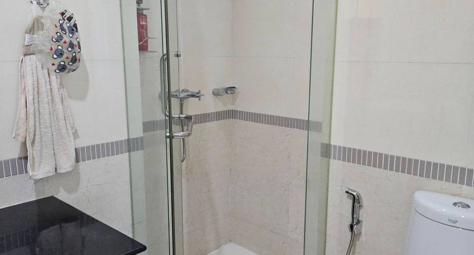For rent 2 bedrooms condo in Ratchathewi, Bangkok