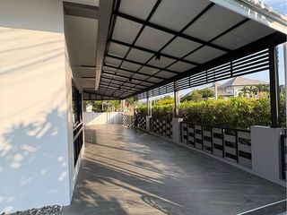 Casa en alquiler de 3 habitaciones en Bang Lamung, Chonburi