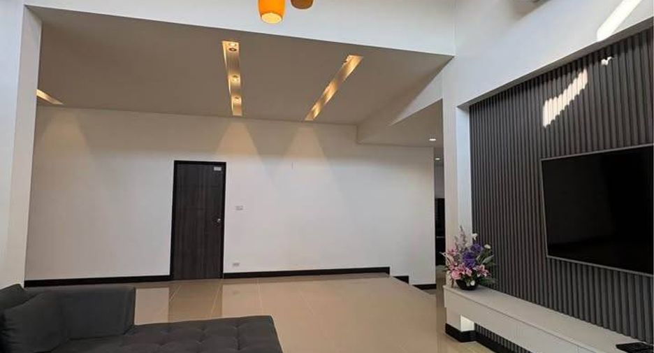 Haus zur Miete mit 3 Zimmer in East Pattaya, Pattaya