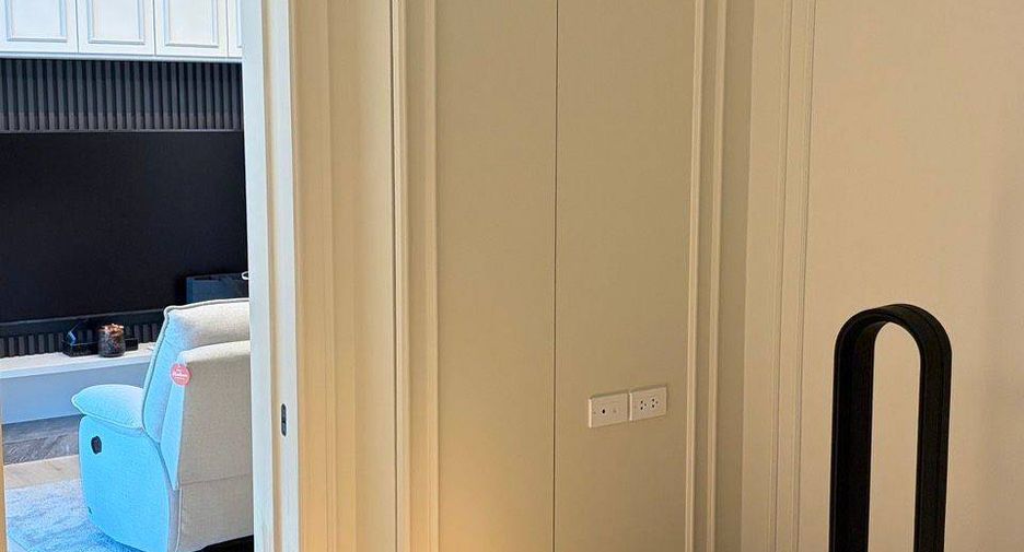 For rent 1 bed condo in Ratchathewi, Bangkok